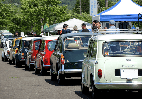 会場風景Tクラシックミニ・七ヶ宿パークミーティング
