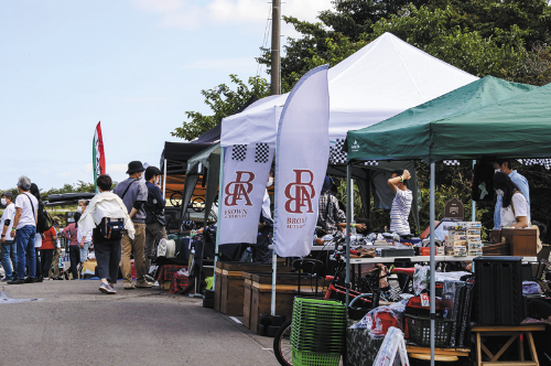 ショップ村&フリーマーケット