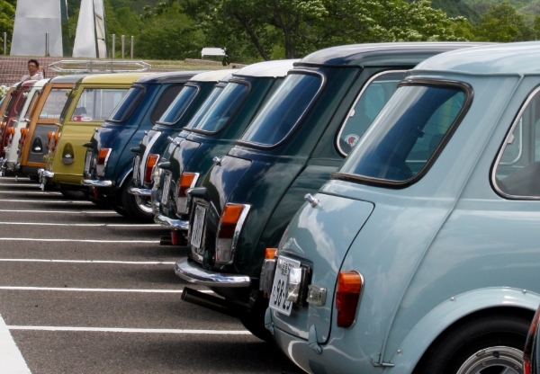 会場風景第6回クラシックミニ・七ヶ宿パークミーティング